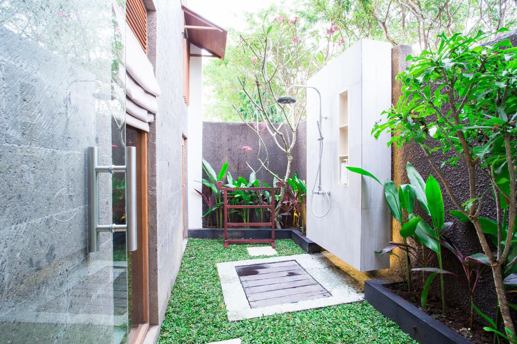 Villa Dk - Bali Νούσα Ντούα Εξωτερικό φωτογραφία