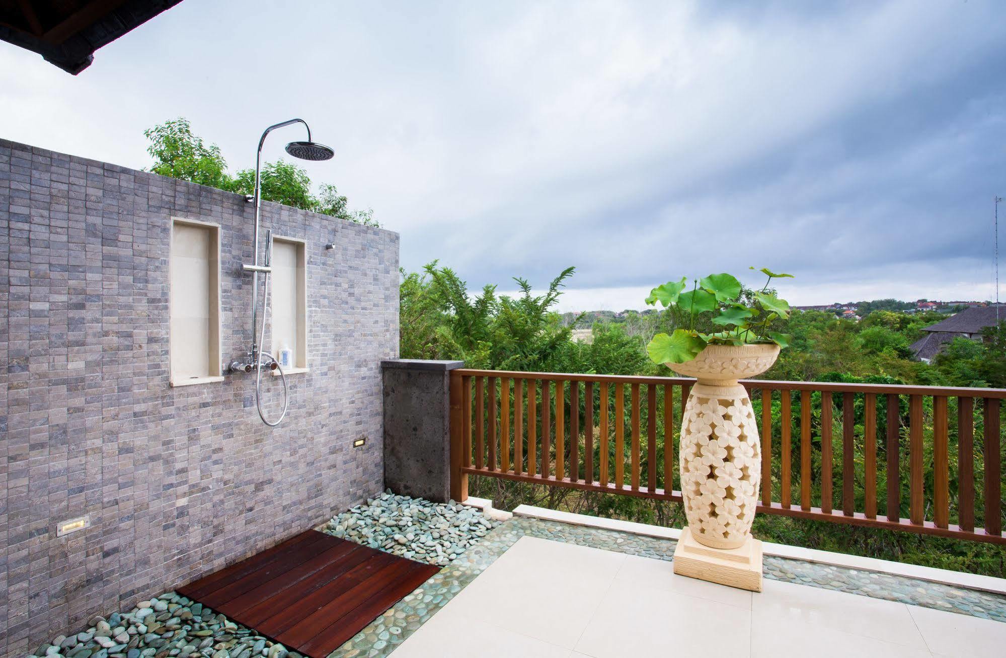 Villa Dk - Bali Νούσα Ντούα Εξωτερικό φωτογραφία
